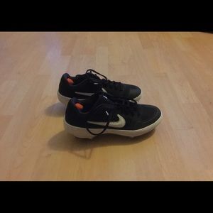 New men’s Nike metal baseball cleats size 7.5